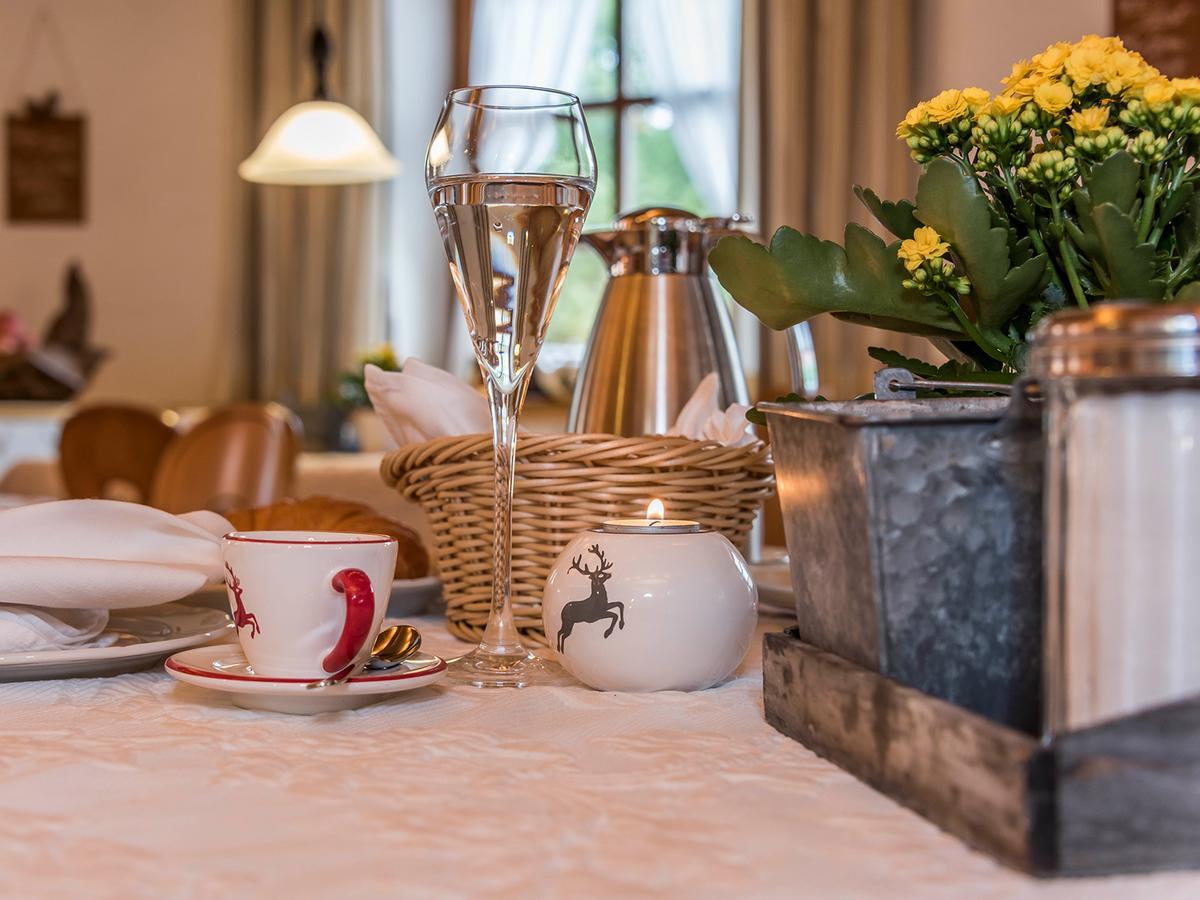 Hotel Mutz Garni Inning am Ammersee Exterior foto